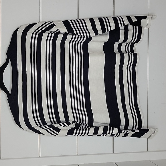 Lou & Grey medium navy & white stripe slightly cropped long sleeve cotton tee - Picture 2 of 4